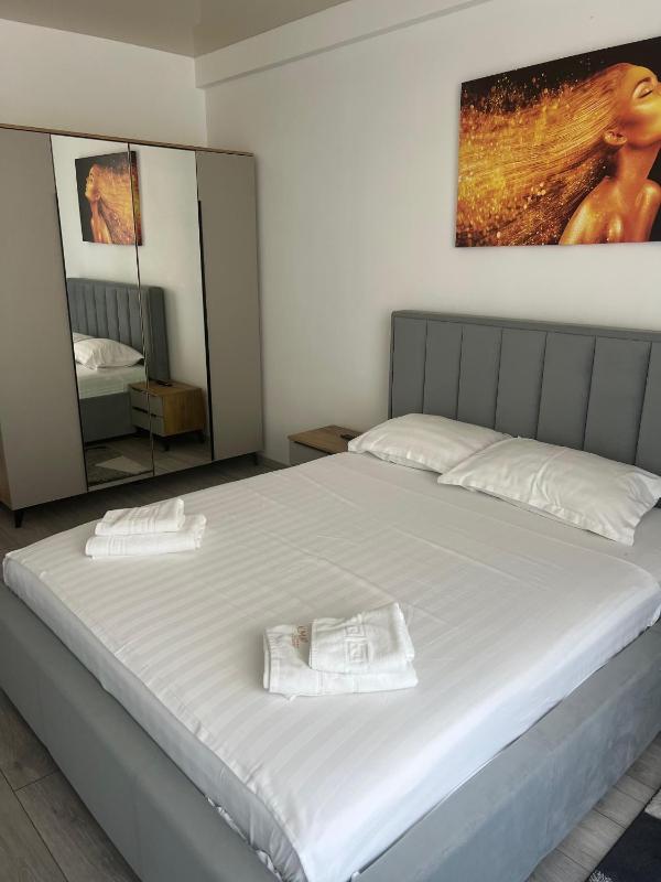 303 B1 ALMAR LUXURY RESIDENCE-Renting Apartments & Free Pool - image 6