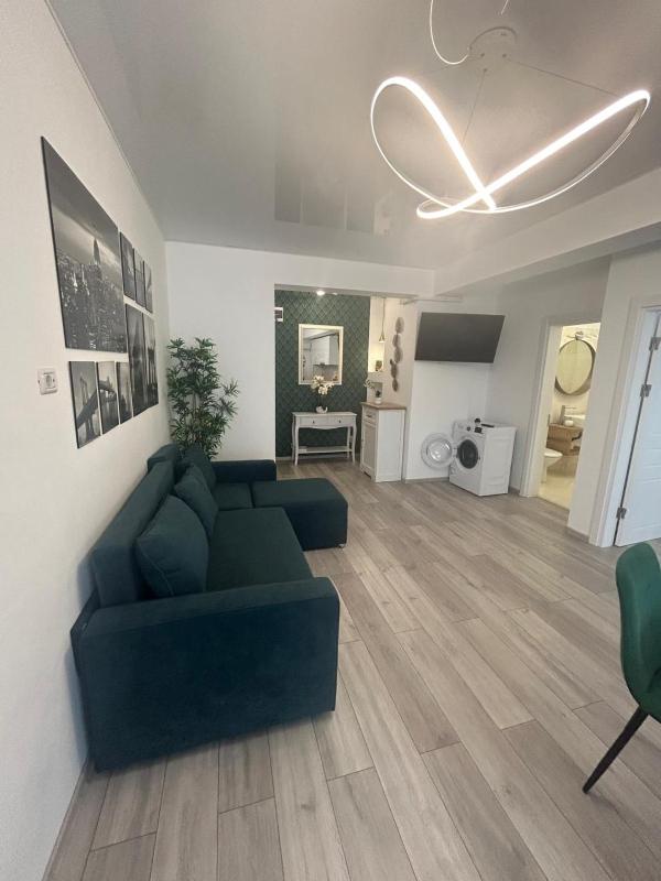 309 B2 ALMAR LUXURY RESIDENCE-Renting Apartments & Free Pool - image 11