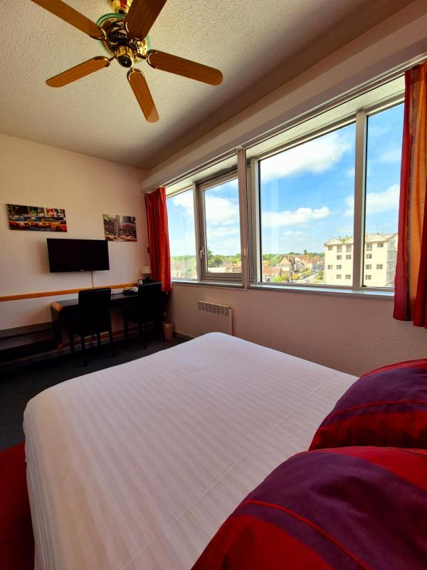 Superior Double Room image 1