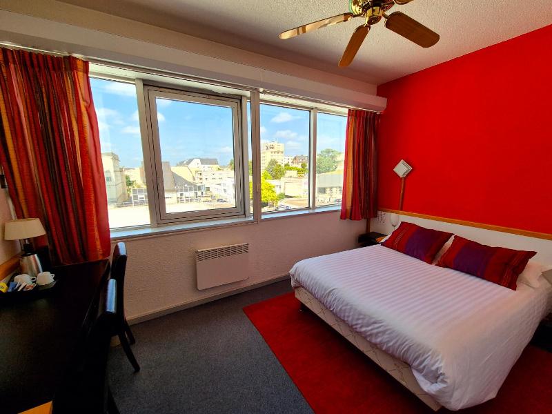 Superior Double Room image 4