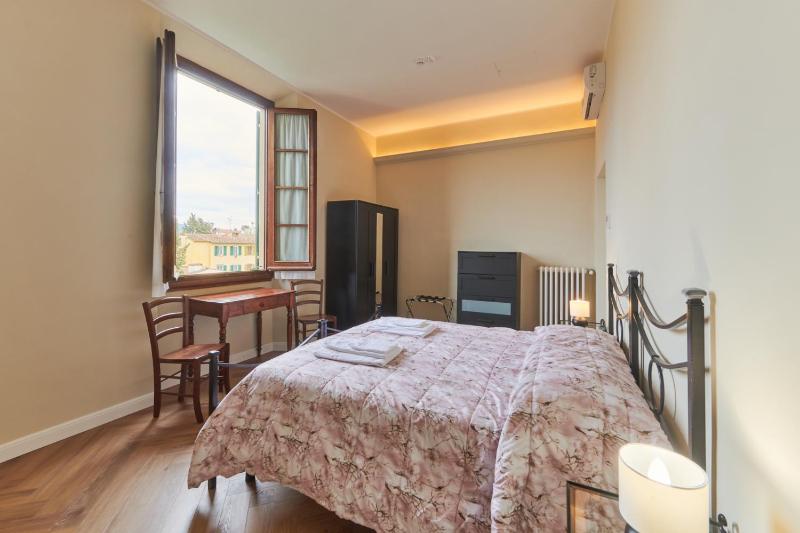 Double or Twin Room image 4