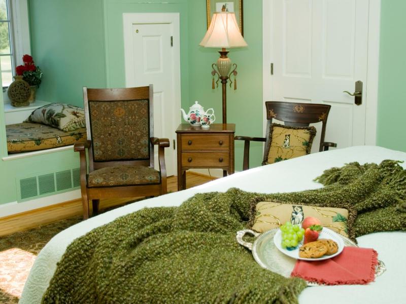 Deluxe King Room (Huntingfield) image 2