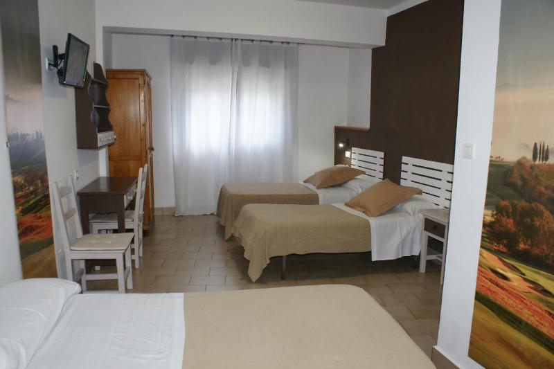 Quadruple Room with Sea View image 2