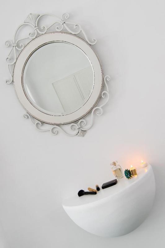 Junior Suite with Outdoor Heated Tub and Caldera View image 4