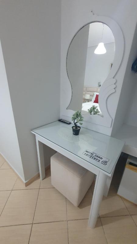 Ceko Hotel - image 12
