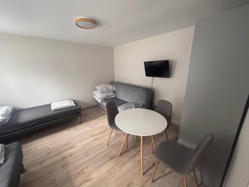 Chalet with Lake View (3 Adults) image 2