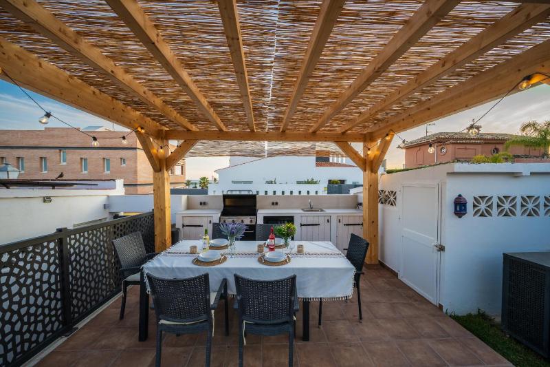 Typical beach house Las Chapas Playa with heated pool - image 9