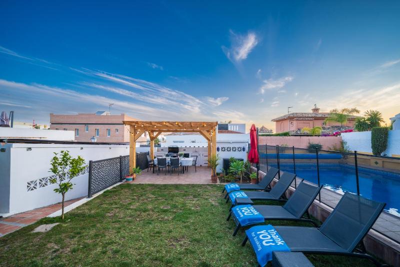 Typical beach house Las Chapas Playa with heated pool - image 39