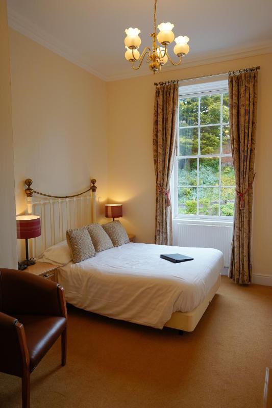 Superior Double Room image 3