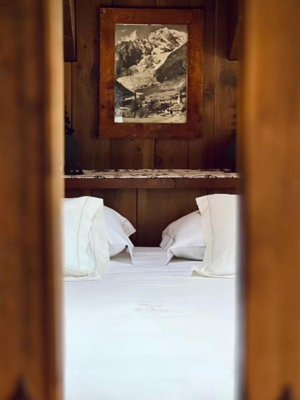 Suite with Mont Blanc View image 3