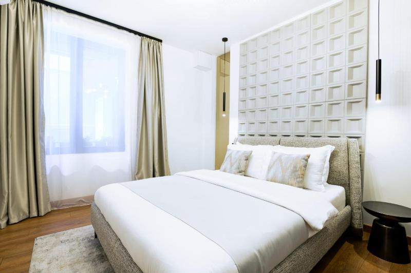 Tasmajdan park 15 minutes by walk to Knez Mihajlova Centar - image 12