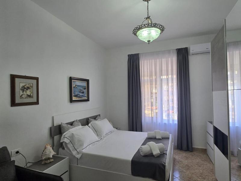 Sea view Captain Apartment Durres - image 3