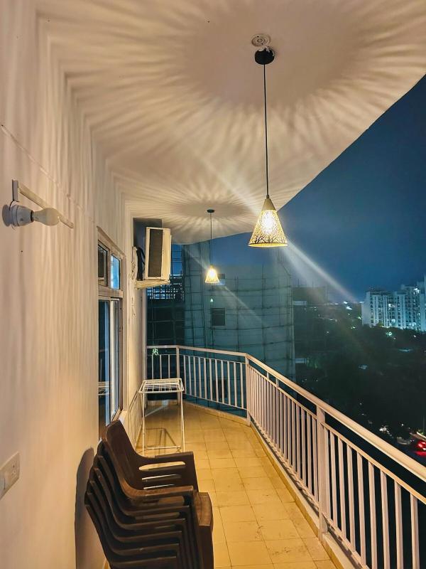 Acacia Apartment 707 - image 5