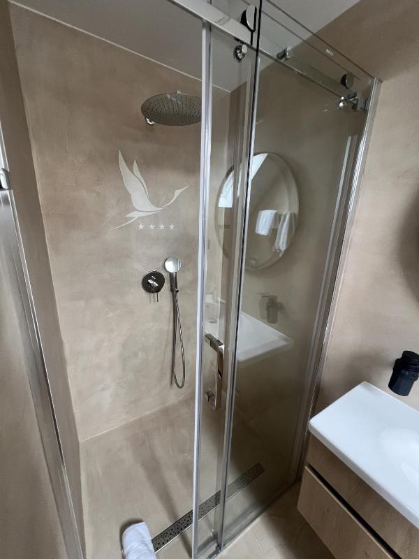 Superior Triple Room image 2