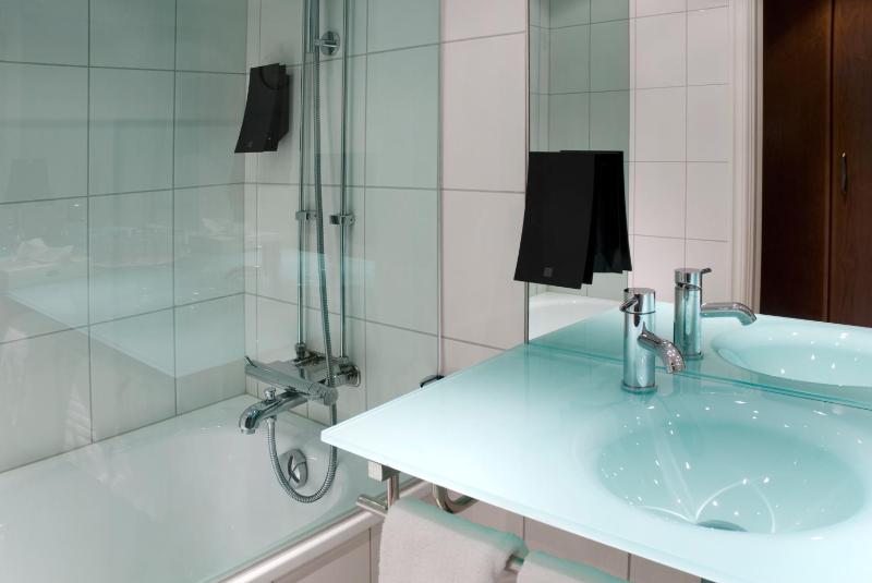 Classic Double Room - Spa not included image 3