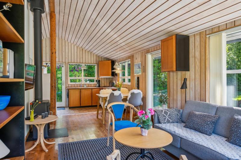 Amazing Home In Ebeltoft With 2 Bedrooms And Wifi - image 6