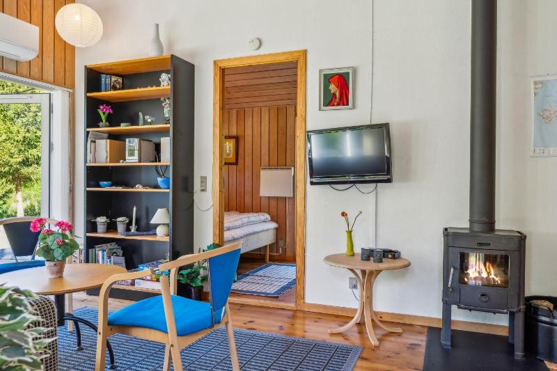 Amazing Home In Ebeltoft With 2 Bedrooms And Wifi - image 15