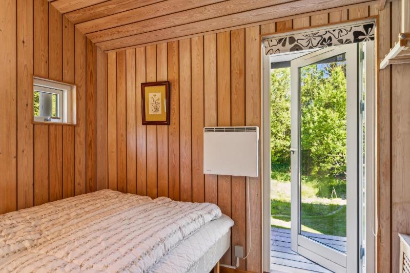 Amazing Home In Ebeltoft With 2 Bedrooms And Wifi - image 7