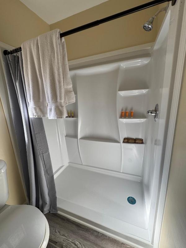 Basic Triple Room image 3