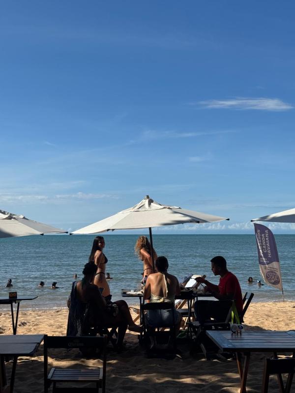Mais Que Nada Itacaré - Hostel Bar & Breakfast - image 9