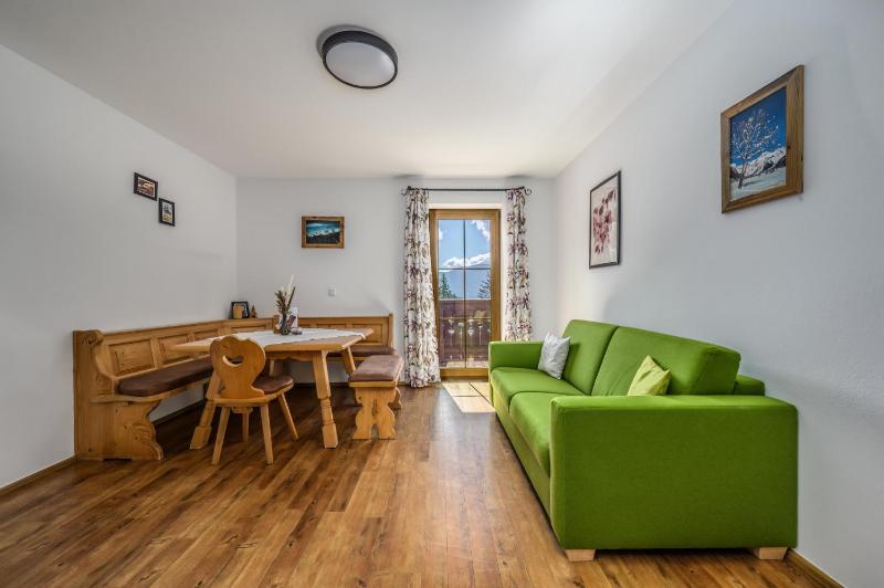 Two-Bedroom Apartment with Balcony Top 8 image 2