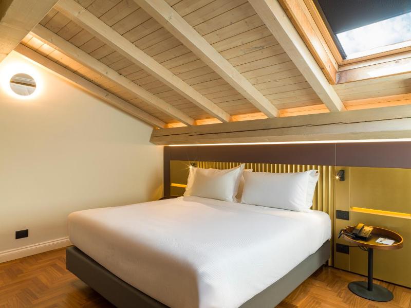 Junior Suite - Split Level image 4