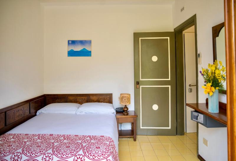 Single Room image 1