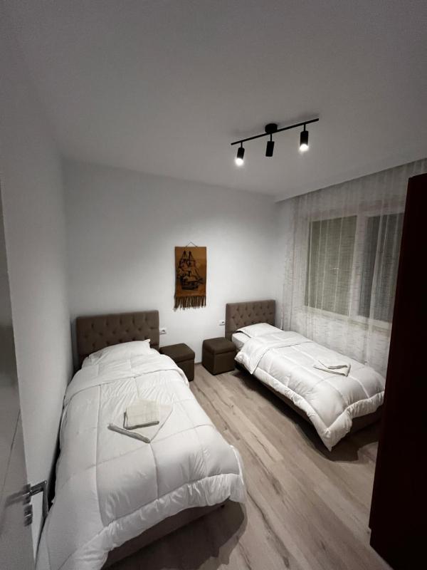 Beach House Gjiri i Lalzit - image 16
