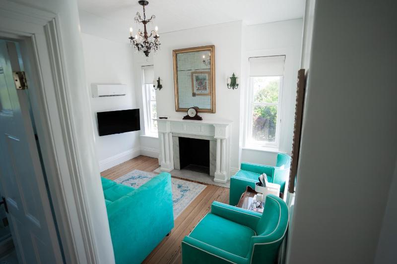 Pringle Suite image 1