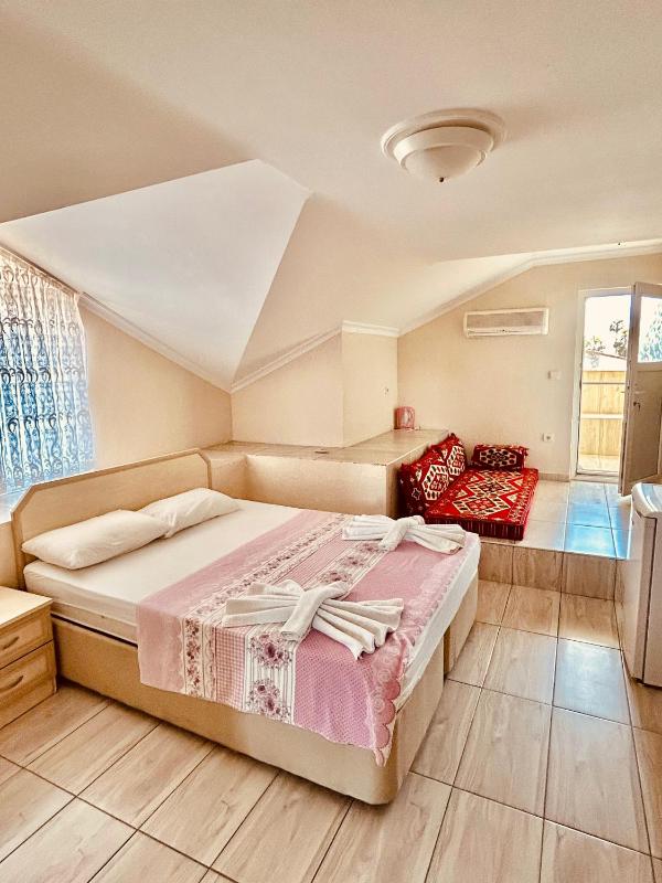 Double Room - Ottoman Style image 1
