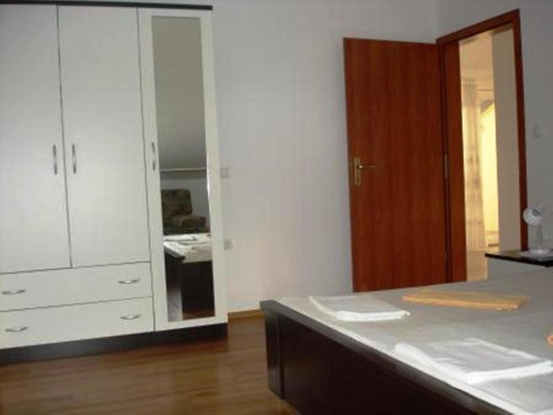 Apartments Tikvesa - image 18