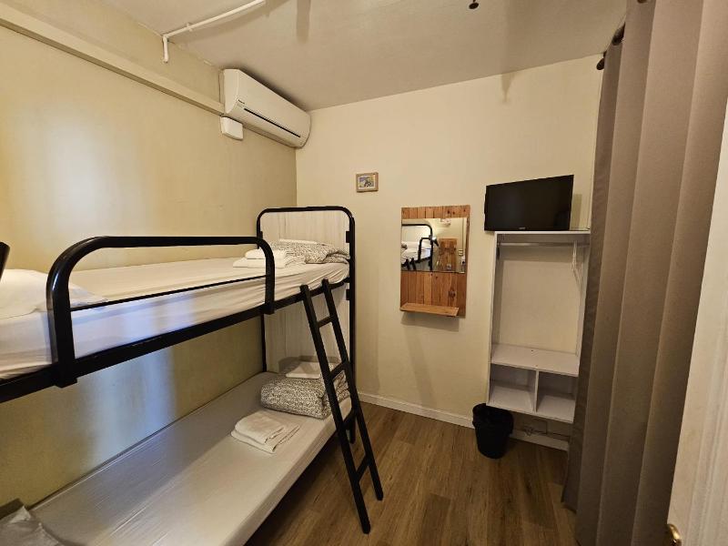Twin Room with Bunk Beds and Shared Bathroom image 1