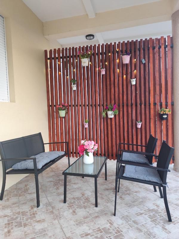 Holiday home N&S - image 12