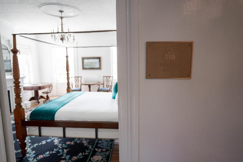 Pringle Suite image 2