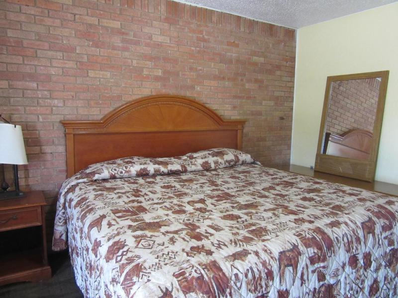King Room image 3