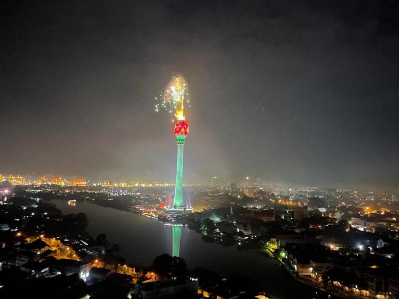 Lotus Tower & Harbour View Apartment On320 - image 5
