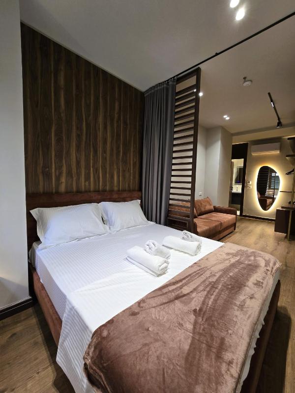 SOLs Center Rooms - image 8