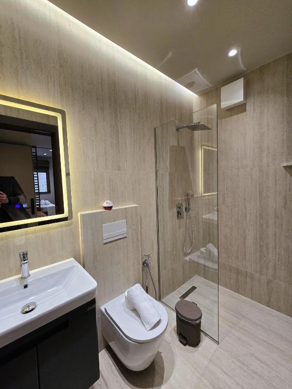 SOLs Center Rooms - image 7