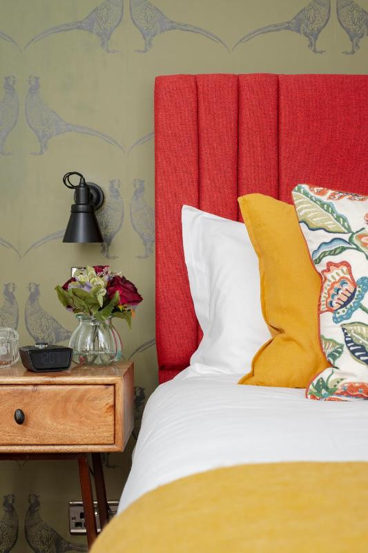 Superior Queen Room image 2