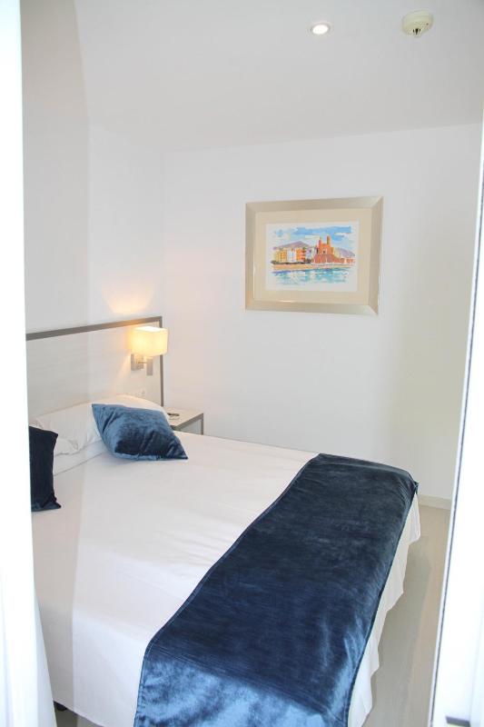 Economy Double Room image 2