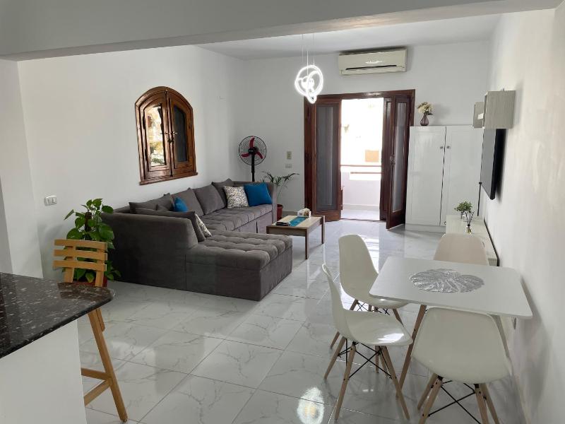 A piece of heaven by the beach one bedroom - image 7