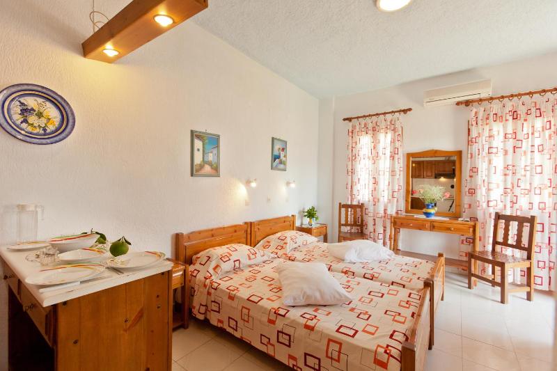 Sofia's Garden by Booking Kottas - image 27