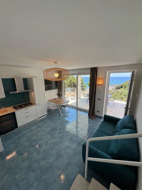 Two-Bedroom Deluxe Apartment with Balcony image 4