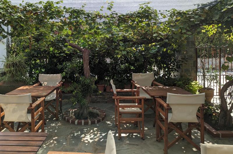 Guesthouse Christos - image 3