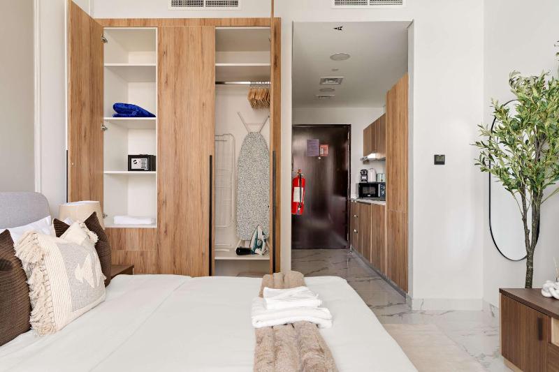Silkhaus Vacation Homes Sunside Studio Escape in Al Maryah Vista - image 3