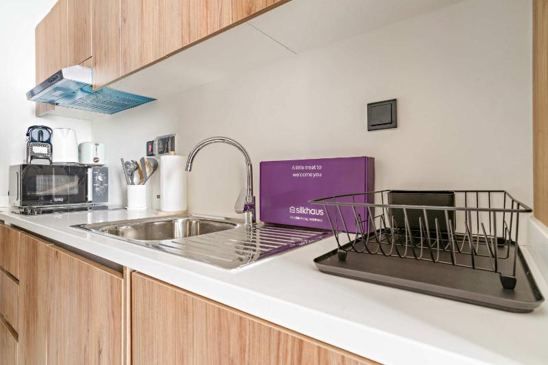 Silkhaus Vacation Homes Sunside Studio Escape in Al Maryah Vista - image 11