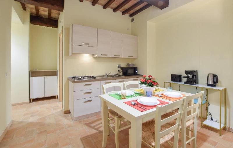 Nice Apartment In Tordibetto Assisi - image 8