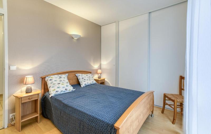Gorgeous Apartment In Royan With Wifi - image 19