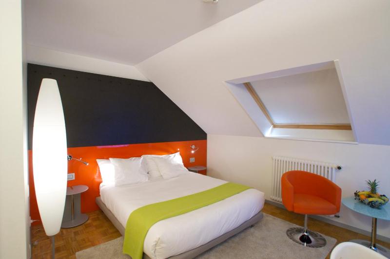 Economy Double Room  image 3