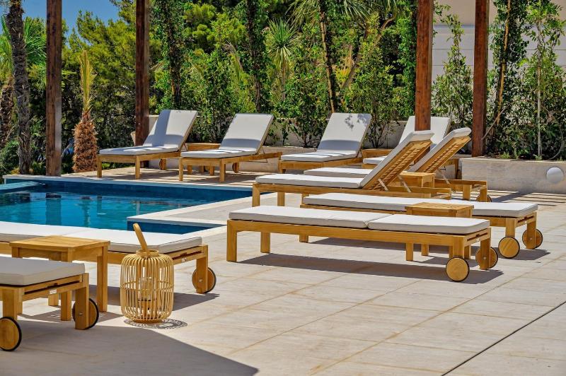 Villa Crystalsea 1 & 2 infinity heatedpool seaview - image 14